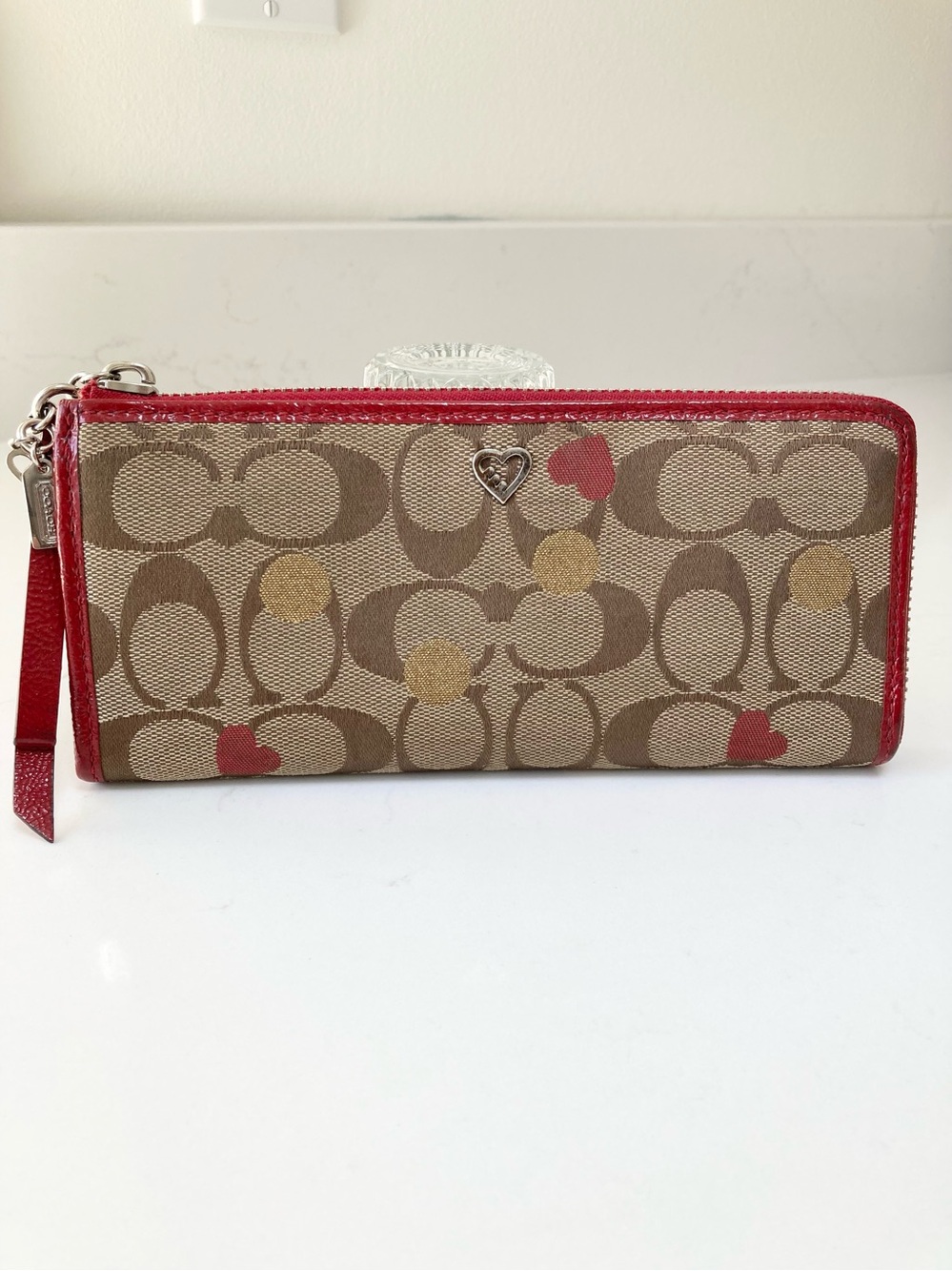 RARE Coach Poppy "Secret Admirer" Signature Heart Zip Wallet, Red Trim